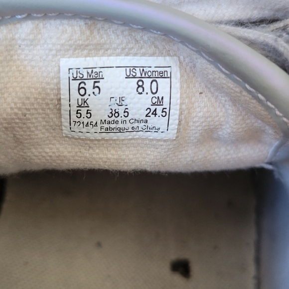 Vans - Picture 4 of 5